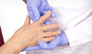 metodes sāpju ārstēšanai pirkstu locītavās